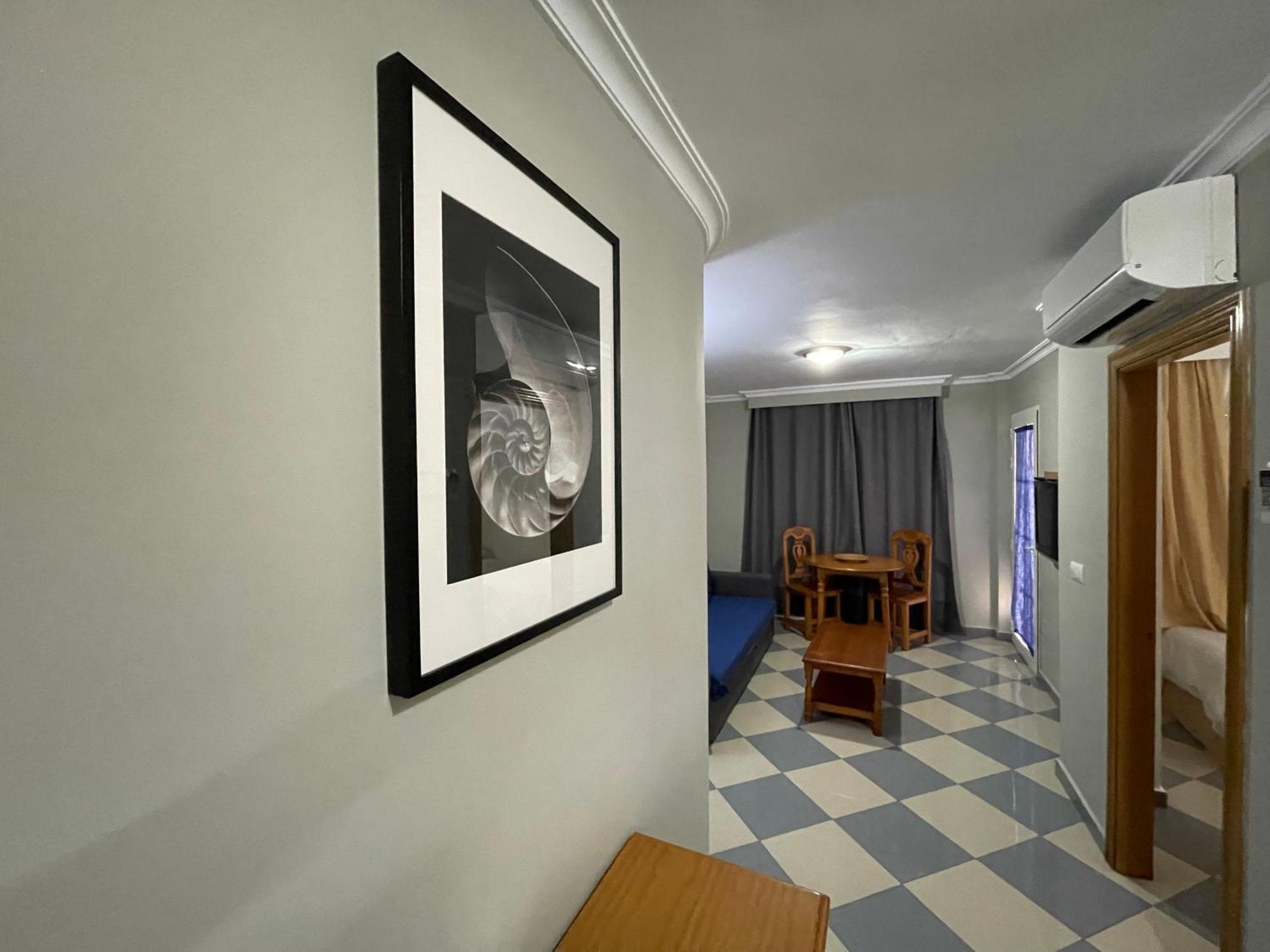 Apartamentos Nina De Oro Torremolinos Exterior foto