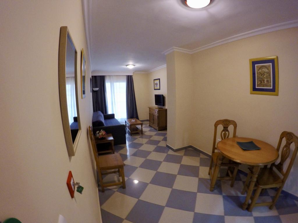 Apartamentos Nina De Oro Torremolinos Exterior foto